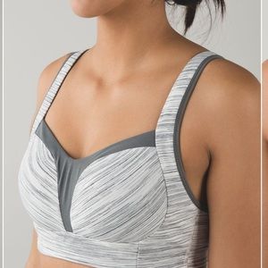Lululemon Ta Ta Tamer III Sports Bra